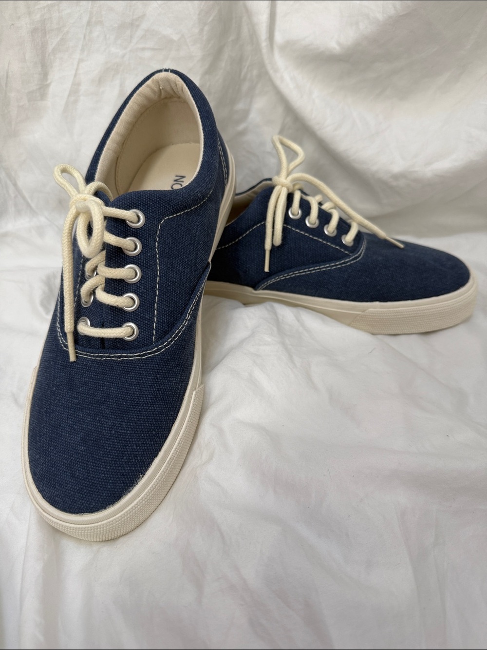 Men’s Nordstrom Navy Blue Lace Up Casual Seaside Canvas Sneakers Size 9M